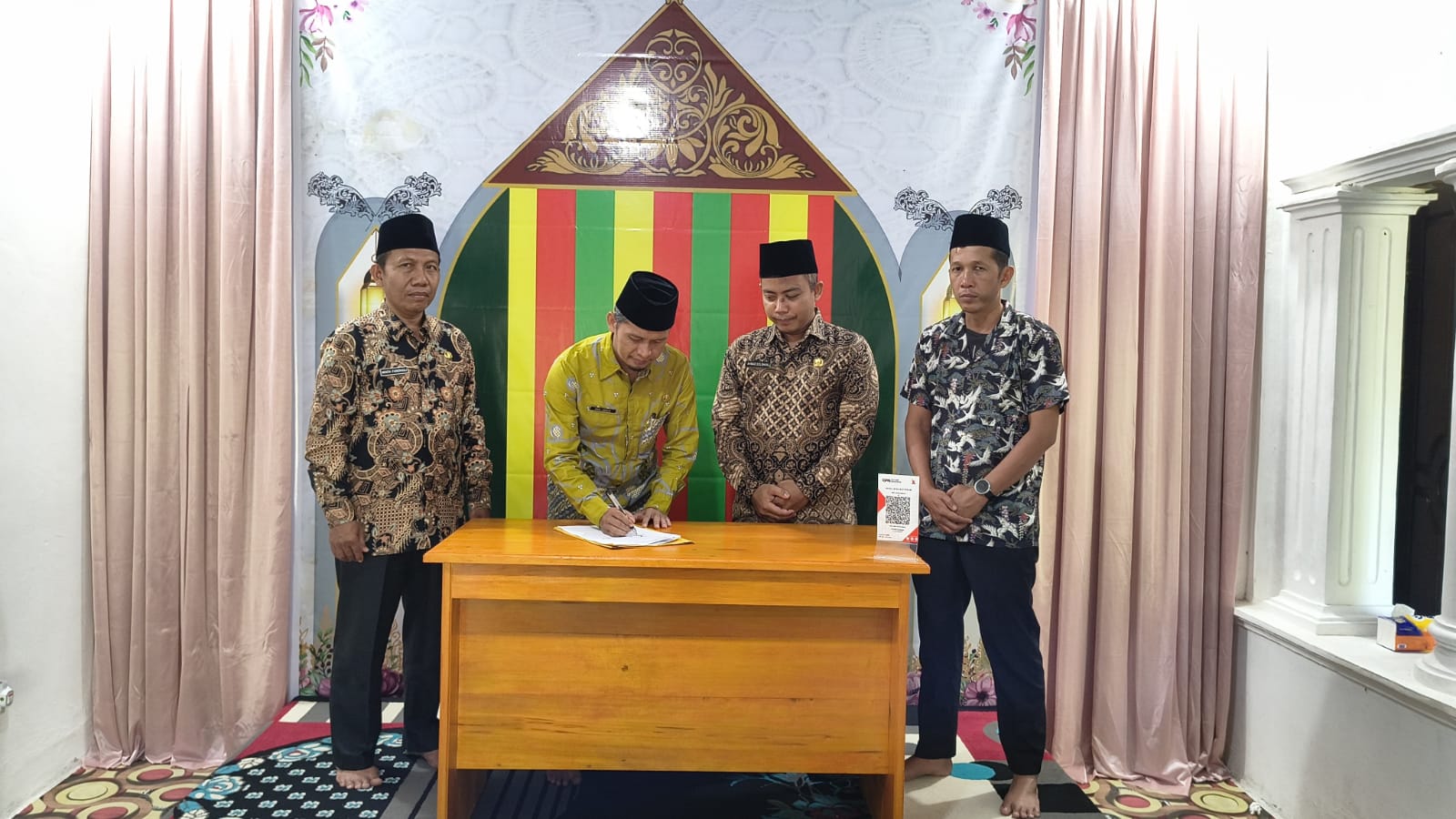 KUA Bunguran Tengah dan BUMDes Makarti Air Lengit Teken MoU Pemberdayaan Ekonomi Umat